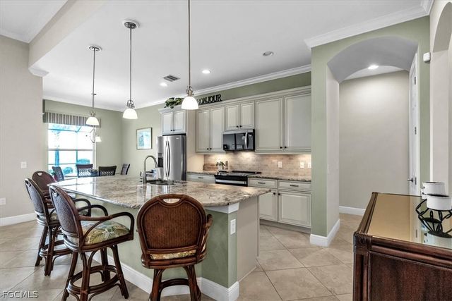 10529 Azzurra DR, Fort Myers, FL 33913