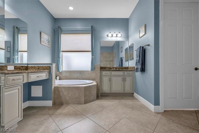 10529 Azzurra DR, Fort Myers, FL 33913