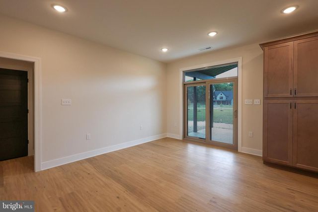 45 GRAND RAPIDS DR, Martinsburg, WV 25403