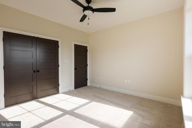 45 GRAND RAPIDS DR, Martinsburg, WV 25403
