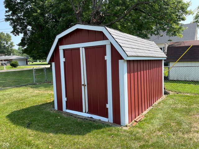 9 W Whitehall Way, Anderson, IN 46013