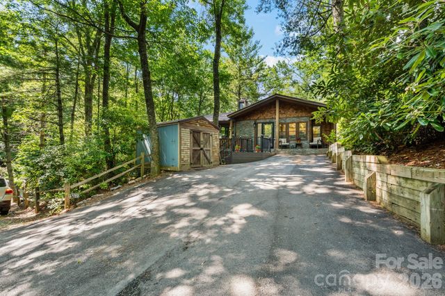 180 Longview Road, Newland, NC 28657