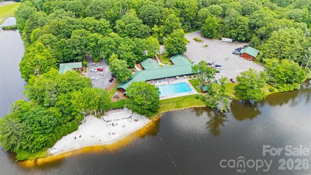 180 Longview Road, Newland, NC 28657