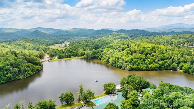 180 Longview Road, Newland, NC 28657