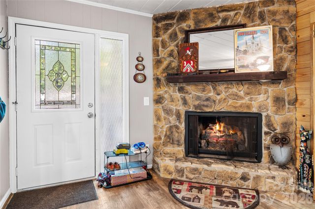 180 Longview Road, Newland, NC 28657