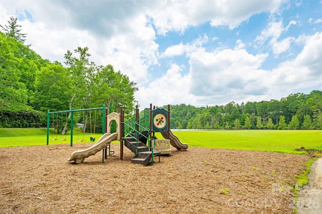 180 Longview Road, Newland, NC 28657