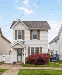 406 W Smithfield Street, Mt Pleasant Boro, PA 15666