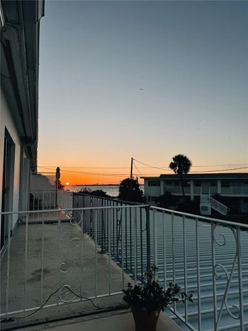 212 BUNKER HILL LANE 212, Dunedin, FL 34698