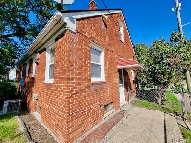 24503 Brittany Avenue, Eastpointe, MI 48021