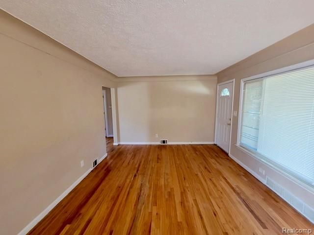 24503 Brittany Avenue, Eastpointe, MI 48021