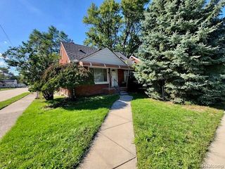 24503 Brittany Avenue, Eastpointe, MI 48021