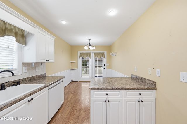 3132 Bushmill Park, Louisville, KY 40241