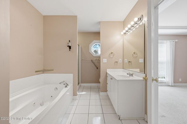3132 Bushmill Park, Louisville, KY 40241