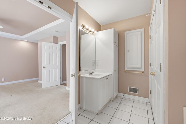 3132 Bushmill Park, Louisville, KY 40241
