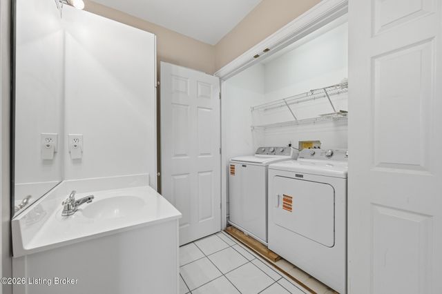 3132 Bushmill Park, Louisville, KY 40241