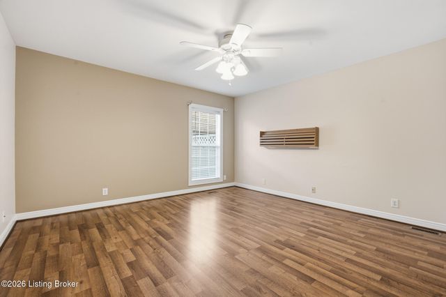 3132 Bushmill Park, Louisville, KY 40241