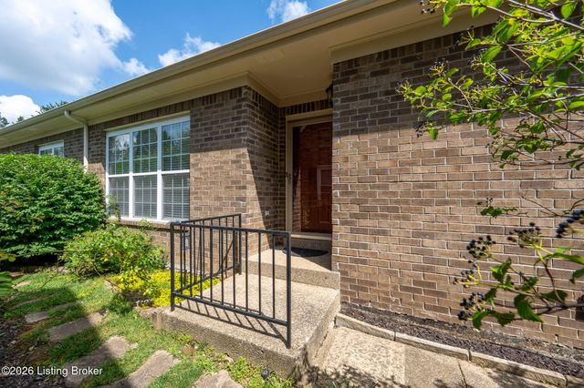 3132 Bushmill Park, Louisville, KY 40241