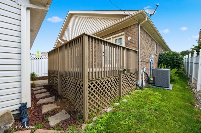 3132 Bushmill Park, Louisville, KY 40241