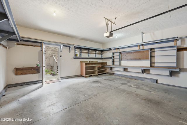 3132 Bushmill Park, Louisville, KY 40241