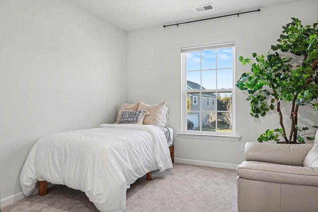 211 Daniels Creek Circle, Goose Creek, SC 29445