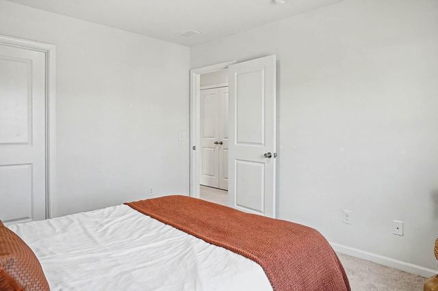 211 Daniels Creek Circle, Goose Creek, SC 29445