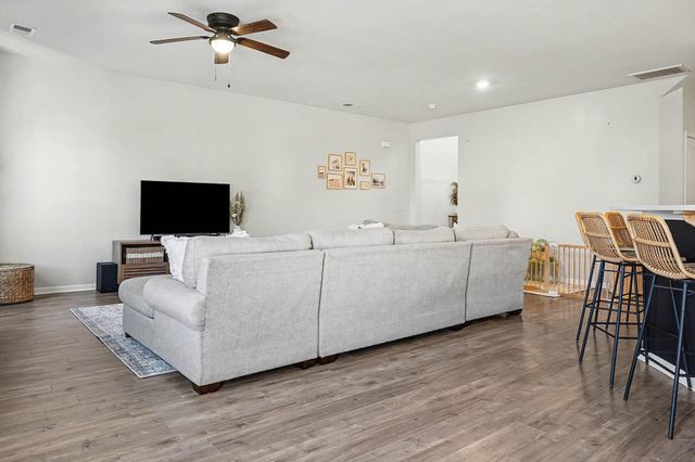 211 Daniels Creek Circle, Goose Creek, SC 29445