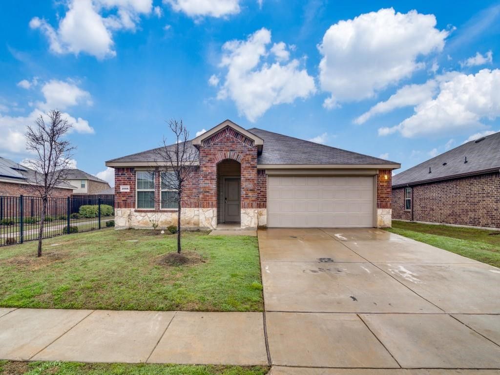 1008 Silver Maple Lane, Royse City, TX 75189