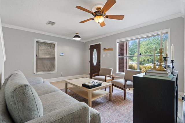 5409 Bahan DR, Del Valle, TX 78617