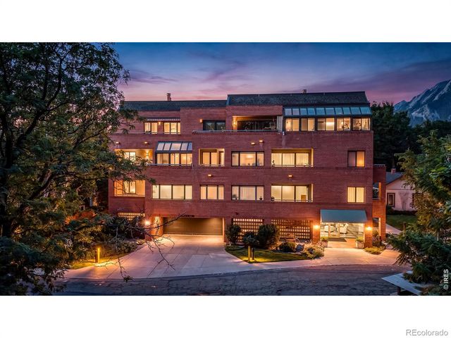 624 Pearl Street 203, Boulder, CO 80302