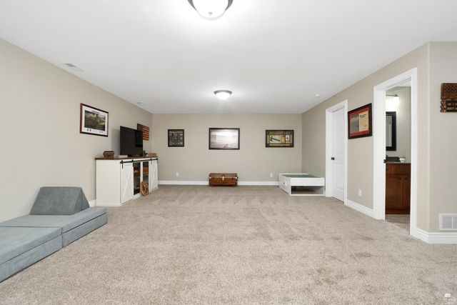 313 Firethorn Drive, Manhattan, KS 66503