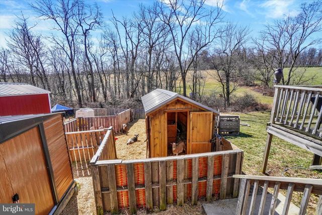 4780 HERBST RD, Red Lion, PA 17356