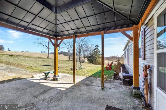 4780 HERBST RD, Red Lion, PA 17356