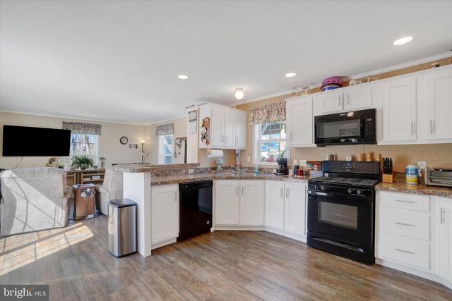 4780 HERBST RD, Red Lion, PA 17356