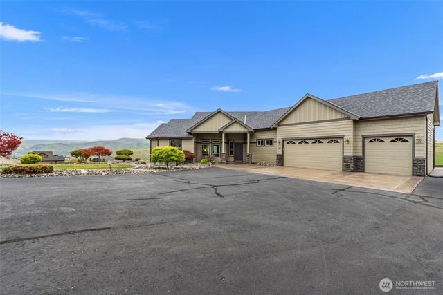 125 E Mountain Brook Lane, Wenatchee, WA 98801