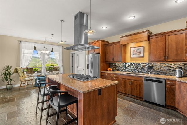 125 E Mountain Brook Lane, Wenatchee, WA 98801