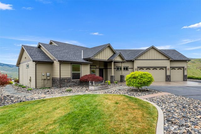 125 E Mountain Brook Lane, Wenatchee, WA 98801