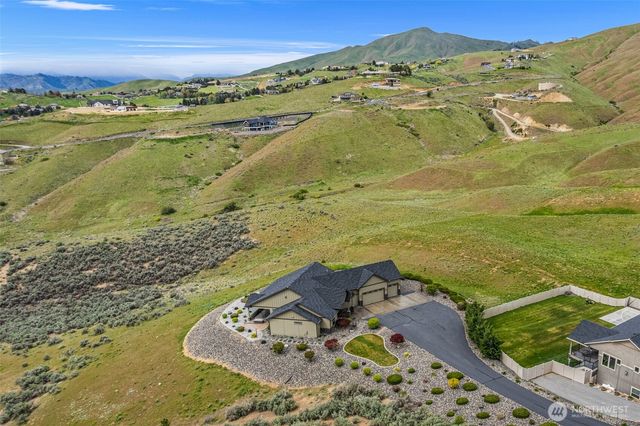 125 E Mountain Brook Lane, Wenatchee, WA 98801