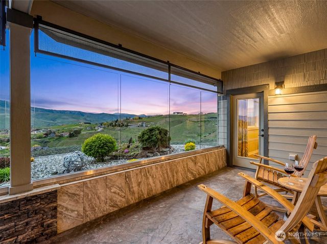 125 E Mountain Brook Lane, Wenatchee, WA 98801