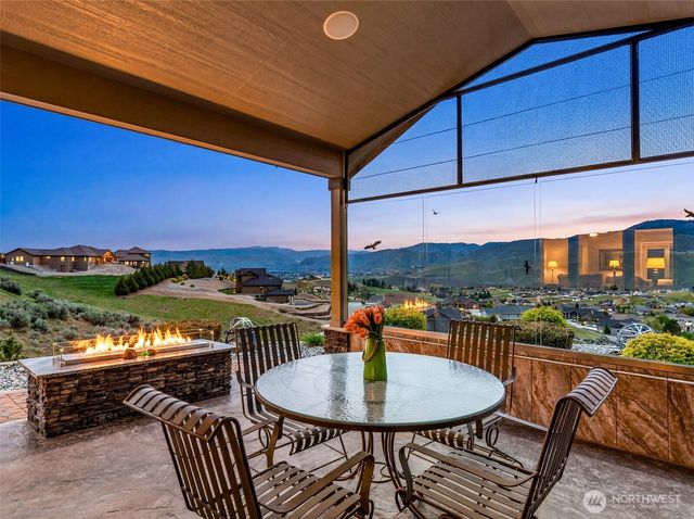 125 E Mountain Brook Lane, Wenatchee, WA 98801