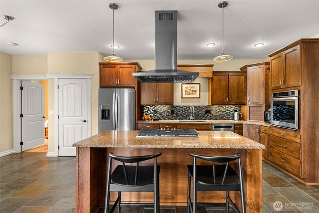 125 E Mountain Brook Lane, Wenatchee, WA 98801