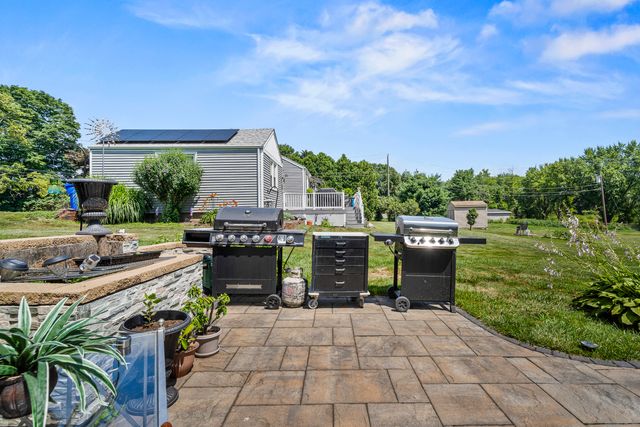 326 Long Hill Street, East Hartford, CT 06108