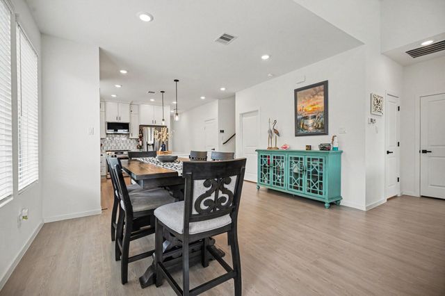 13716 Windward Mist Drive, La Marque, TX 77568