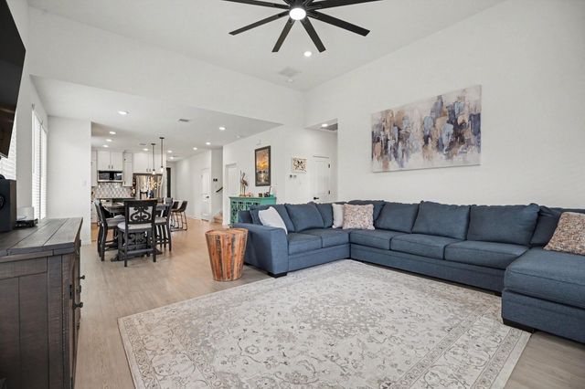 13716 Windward Mist Drive, La Marque, TX 77568