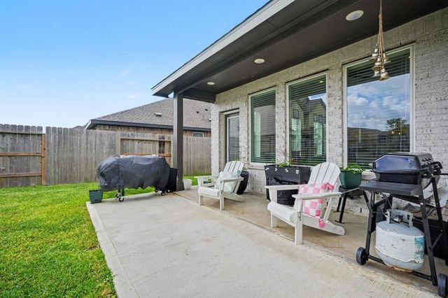 13716 Windward Mist Drive, La Marque, TX 77568