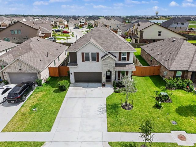 13716 Windward Mist Drive, La Marque, TX 77568