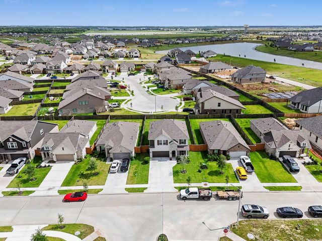 13716 Windward Mist Drive, La Marque, TX 77568