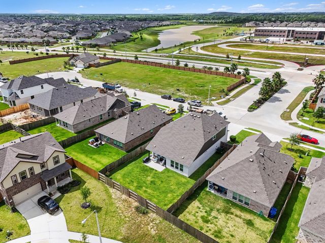 13716 Windward Mist Drive, La Marque, TX 77568