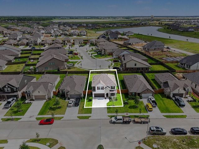 13716 Windward Mist Drive, La Marque, TX 77568