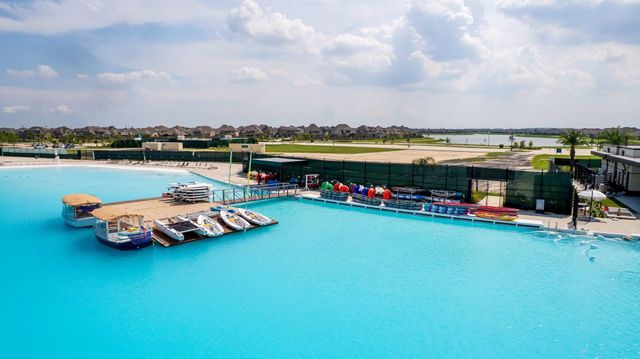 13716 Windward Mist Drive, La Marque, TX 77568