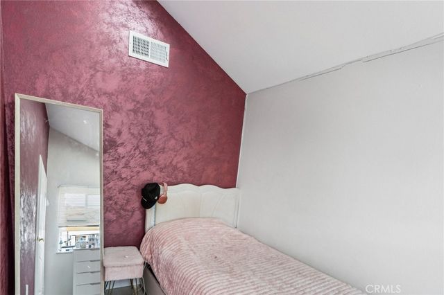 10659 Bloomfield Street, Toluca Lake, CA 91602
